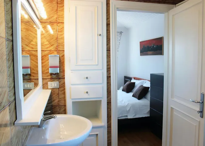 B&B Roma Holidays 예솔로