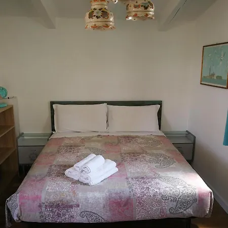 Roma Holidays Bed & Breakfast