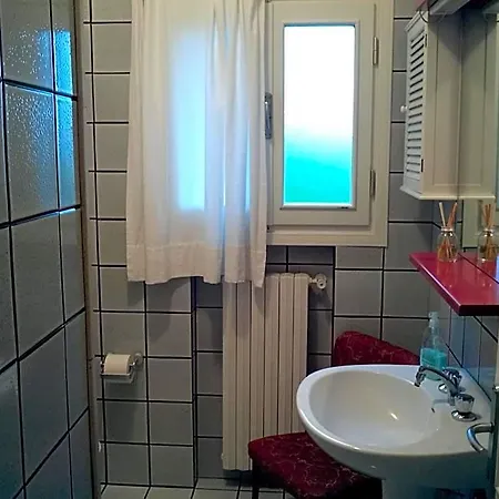 Roma Holidays فندق مبيت وإفطار جيسولو